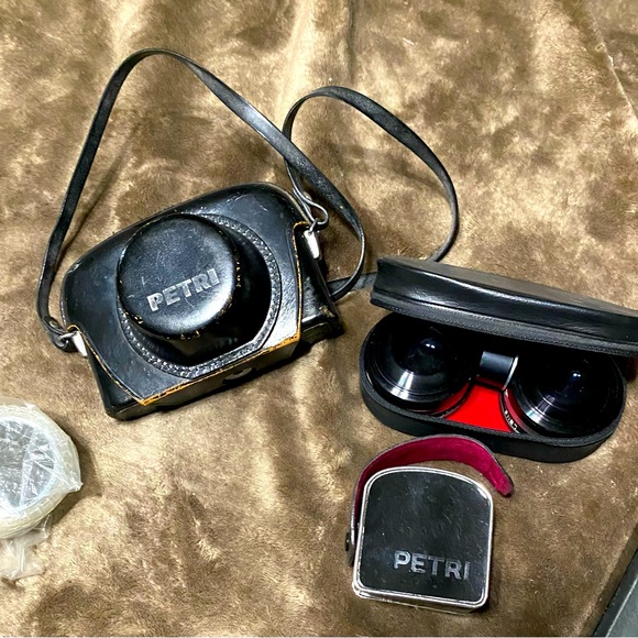 Petri 7 s vintage camera and accessories - Picture 1 of 9
